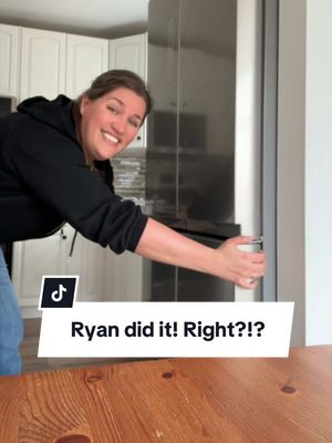 Can someone tell me how to fix this FAST?! I’d rather not have to explain why yet another thing has been broken on a day I was left unsupervised. And for legal reasons…. RYAN DID IT, right? 😂 😉  But hey.. at least everything is clean now!  #cleaningfail #millenialmoms 