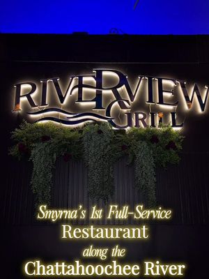 Hidden gem in Smyrna Mableton area 📍 Right along the Chattahoochee River and the views alone are worth the pull up. This is exactly what this area has been missing… good food, good energy, and a vibe you can tap into any day of the week. It’s giving date night, girls night, or even a solo reset by the water. The menu is curated with flavors that actually stand out, happy hour specials keep it cute during the week, and the espresso martini is a 10 out of 10 every time. Smyrna’s first full-service restaurant along the Chattahoochee River… yeah, they did that. . . . #smyrna #mableton #thingstodo #newrestaurant #foodreview 