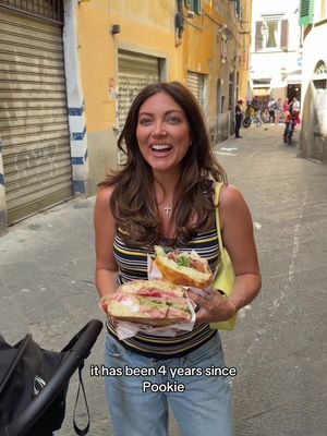 If I lived here I’d go everyday😩🥪#foodtiktok #mukbang #couple #pookie 