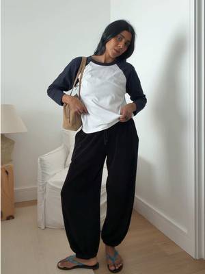 Spring checklist: - baseball tee - toweling joggers - suede bag  - flipflops  #springlook #outfitchecks 