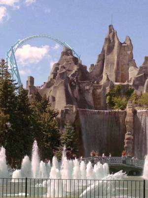 Good morning, Toronto. ☀️🎢 You don’t have to go far for this kind of summer. Get a Gold Season Pass for the price of Silver and enjoy unlimited visits all 2026! #CanadasWonderland #Toronto #TorontoTok #ThingsToDoToronto #SummerVibes #ThemePark #FYP