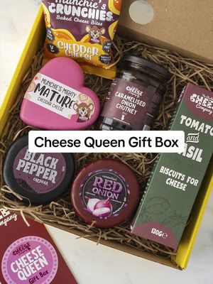 Take a look at our Cheese Queen Gift Box!🧀👸 #ChucklingCheese #cheeselovers #giftbox #CheesyGoodness 