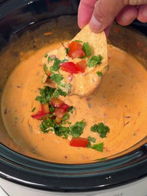Turn up the heat this Cinco de Mayo Spicy queso made using @Tapatío Hot Sauce! Perfect for dipping, sharing, and celebrating. How do you like your queso—extra spicy or just a little kick? Tag us in your party pics and let’s see how you celebrate! 🌶️🧀 #CincoDeMayo #TapatioHotSauce #SpicyQueso