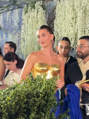 #HaileyBieber is glowing at the #MetGala ✨