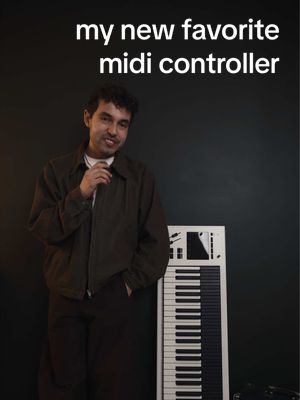 This controller blew my mind 🤯 What @Expressive E has done with this is so fascinating it feels like I’m experiencing the evolution of music creation in real time.  ***  *MPE is multi-polyphonic expression technology that allows individual finger modulation to achieve effects like vibrato, dynamics, and polyaftertouch.