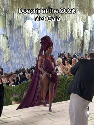 #Doechii looks stunning at the 2026 #MetGala 💜
