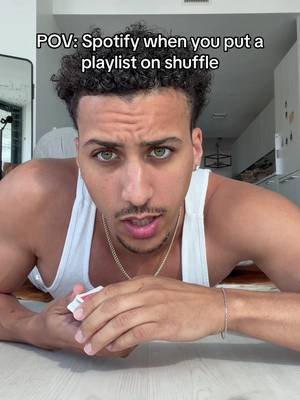 1000 song playlist but I hear the same 10 songs😭😭