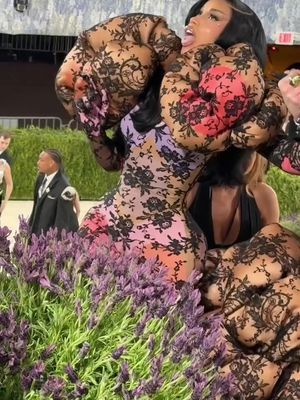 #cardib is a #metgala mood 