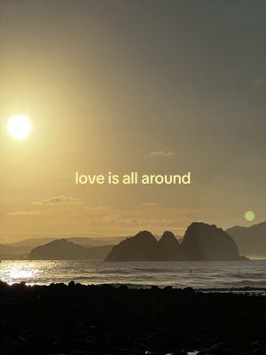 Love is all around, in the simple things 🌞🫶🏼✨ #oliviadean #sunset 