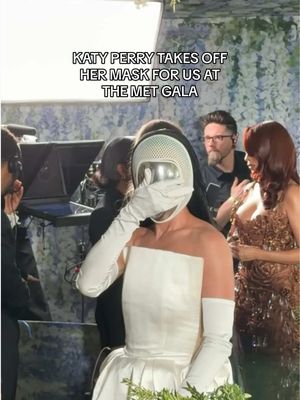 mask reveal @Katy Perry #MetGala 