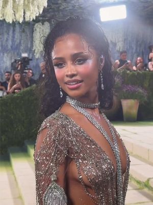 Jo'burg Hottie!  Tyla is exactly who she thinks she is and her dazzling Valentino moment on the #MetGala carpet was giving us everything we needed.