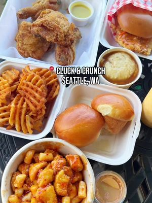 Fried Chicken, Waffle Fries, Rolls, Mashed Potatoes and Gravy, Korean Style Chicken Bites, Chicken Sandwich, & Mango Smoothie 📍 Cluck and Crunch 🍗 ⁣⁣ ⁣⁣ Cluck and Crunch is located in the Lake City neighborhood of Seattle, WA. Here you can get juicy fried chicken along with other delicious options like the fried chicken sandwich and the Korean fried chicken style bites that had rice cakes that was all tossed in a flavorful sweet and spicy sauce. We loved their sides, the waffle fries was crispy and I loved dipping it in their signature sauce. You also can’t go wrong with mashed potatoes and gravy. The mango smoothie was really refreshing, the perfect drink to wash everything down. Come check them out! ⁣ #friedchicken #wafflefries #seattlewa #friedfood 