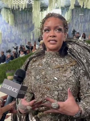 Our fashion idol Rihanna gave us the inspiration behind her look, but she couldn’t help but fangirl over her man, A$AP Rocky.  We love us love Robyn and Rakim!