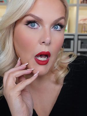 Makeup Lesson: Met Gala edition                              Skin prep @Embryolisse France  Foundation @Armani beauty  Eye palette @Glaminatrix Cosmetics  Lash primer @L’Oréal Paris Mascara @Milani Cosmetics  Powder @Huda Beauty blush @KimChi Chic Beauty  Highlighter @Benefit Australia & NZ  Lipliner @MakeUpForEverUSA lipstick @Revlon Australia & New Zealand  Liquid lippie @Gucci  Lash clusters @MODELROCK LASHES  #metgala #makeuplesson 