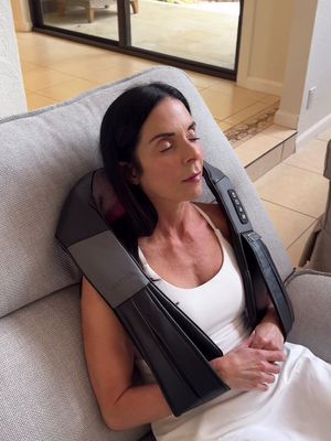 After everything I put my body through in a day… I never realized how much tension I was carrying in my neck and shoulders until I started feeling it every single day ✨ Between workouts, running around, and just mom life… it all adds up. So now, during those small moments when I finally get to sit, this has become my little reset 🤍 @Nekteck  The deep kneading and heat make such a difference… it really helps release that built-up tension and just feels so good 💫 Honestly, it feels like a treat but it’s so practical at the same time… Such a good gift idea too, especially for Mother’s Day 💕 https://amz.cx/3d3z #MothersDay #SelfCare #WellnessRoutine #GiftIdeas #ad