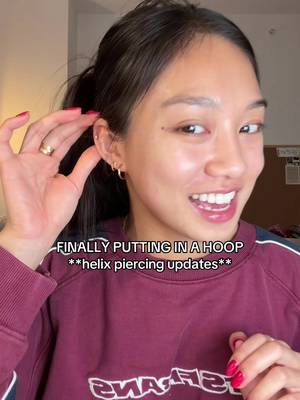MY HELIX FINALLY HAS A HOOP!!! #helixpiercing #helix #earrings #earpiercing #healingpiercing 