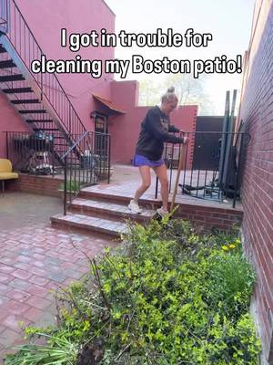 ok weigh in here?! 😂👀 And neighbors if you’re watching this I just want to make it pretty 😆 #makebostonhome #bostoncondorenovation #bostonrealestate
