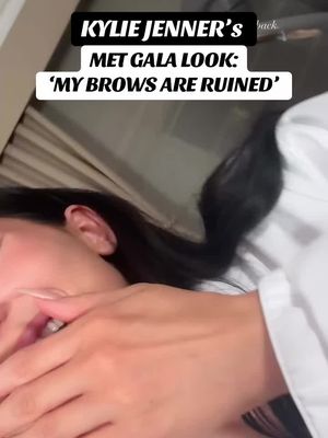 It was 10000% worth it - she looked GOODT🔥😍 🎥: @Kylie Jenner / IG stories  #kyliejenner #metgala #met #bleachedeyebrows #fail 