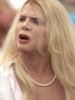 Don't worry, nobody noticed. 🎥: #WhiteChicks, available to rent or buy.