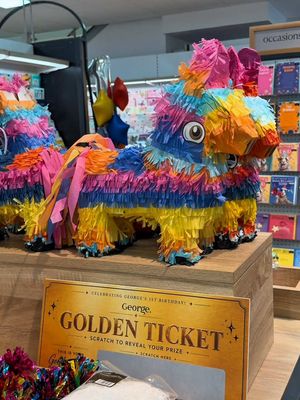 💸 500 people in Leeds are about to get VERY lucky this weekend… @ASDA GEORGE at Crown Point is turning ONE and they’re celebrating with a Golden Ticket giveaway 🎫✨ Spend £5, scratch a card and you could win up to £500 😭 ⏰ Saturday 9th May 🎟 First 500 customers only! If you hear screaming at Crown Point… now you know why 👀 📍 George at Crown Point #leedsbucketlist #georgeasda #crownpoint #birthdaygiveaway #leeds | AD