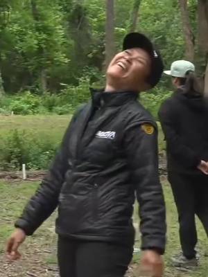 Baskets are under attack in Texas! Ohn Scoggins nearly throws it in from distance, and immediatley after Madison Walker cashes one from 117 ft! #discgolf #discgolfprotour 