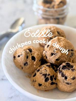 Cookie dough, but make it packed with iron and protein 😋 Have your kids eaten chickpeas like this? #vegantoddler #veganmom #toddlermom #veganfamily #wholefoodplantbased