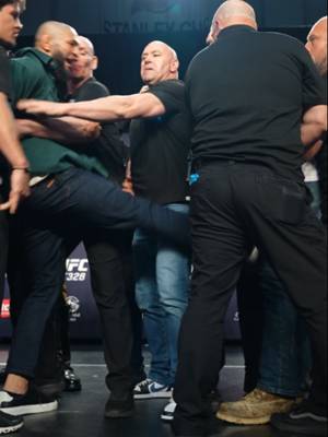 FULLY SAT FOR THIS ONE 👀 #UFC #mma #UFC328 #seanstrickland #khamzatchimaev