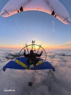 Getting the angles with the new @insta360 official X5, basically got my own drone following me🙌!  To buy the camera at a discounted price, use the link below or in my bio💥 https://www.insta360.com/sal/x5? utm_source=AffiliateCenter&utm_medium=copylink&utm_ter m=INRSG2713R5 Code at checkout - INRSG2713R5 #insta360 #paramotor #flying #clouds