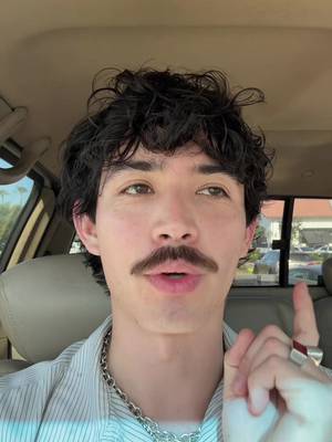 Ok I’m sorry I forgot to film a true after result but y’all will see it in my next few vids #haircut #bixiecut #menshairstyle #menshaircut #curlyhairstyles 