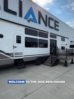 don't have to ask me twice to stay awhile 👏 @trishsuhr #rvtok #rvtour #rvlife 🚐 2026 Alliance Benchmark 44LFT