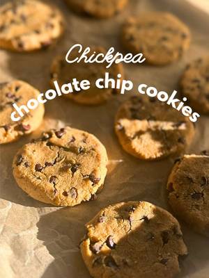 These will make you question everything you thought you knew about cookies 😋 Have you ever served your kids chickpeas like this? #vegantoddler #veganmom #toddlermom #veganfamily #wholefoodplantbased