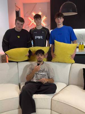 GUESS THE WEAPON OR GET HIT🥊ft. PWR #PWR #FYP #VIRAL