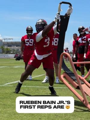 Rueben Bain Jr.’s first practice did not disappoint 😱 SOUND UP 🔊  #buccaneers #nfl #ruebenbainjr #rookie #firstday 