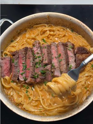 Your new favorite steak pasta 😋🤭🥩 comment pasta for link to full recipe!   #steak #steakpasta #steakdinner #steaktok 