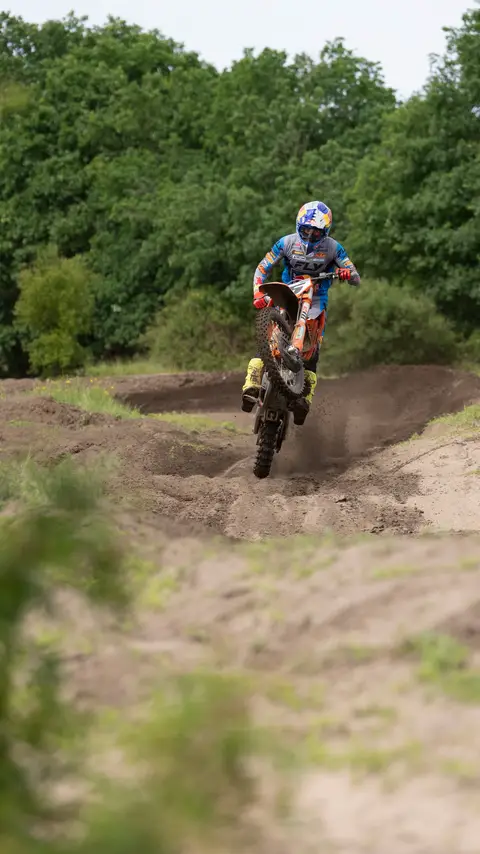 The boys at work ! @KTM @lucascoenen @sachacoenen19 
