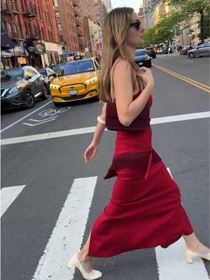 The red dress I didn’t know I needed #newyork #howtodresslikeafrenchgirl 