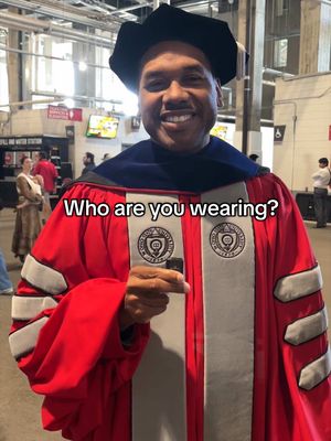 Rolling out the red carpet for our esteemed faculty. 🎓🙌
