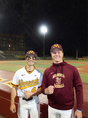 can any ex girlfriends confirm or deny this? our dms are open 🕺🏽 #minnesotabaseball #universityofminnesota #d1baseball #ncaabaseball #collegebaseball  🟠 hosted by @kiana flory + @emily raelynn 🟠