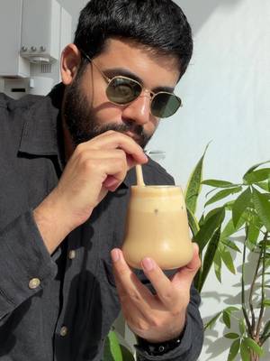Probably everyone can make this coffee! Iced Spanish latte 