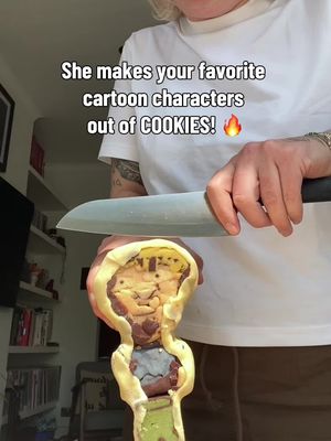 She makes some of your favorite cartoon characters out of cookies!! 🔥🤯 Comment who she should bake next! 🎥: @smiley  #baking #cookies #cartoons #creative #artist 