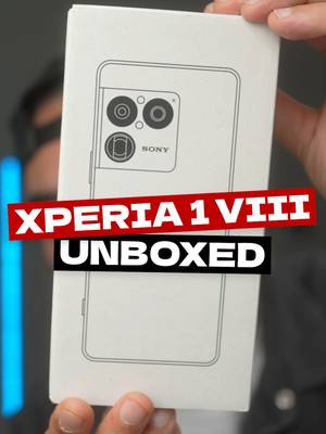#Sony #Xperia1VIII #unboxingvideo First look… this feels PREMIUM 👀 #SonyXperia #TechTok  #FYP