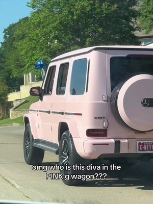 this lady just cut me off in her pink g wagon??? 💀🎀 THE LICENSE PLATE 😭  #gwagon #pinkaesthetic #luxury #mercedes #pinkgwagon  