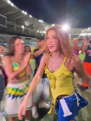 Can’t wait to show you the entire song!!! Dai dai, Ikó, dale, allez ,let’s go!! Que ganas tengo de que escuchen la canción entera! 