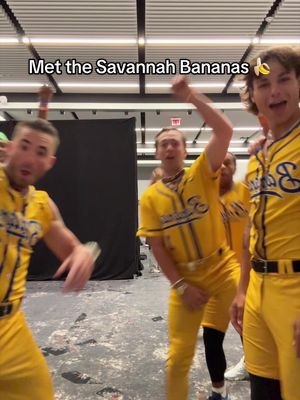 Made some new friends at the Disney Upfronts today!!! Welcome to the dancing family @Jackson Olson 🪩🕺🏻 @thesavbananas  #fyp #viral #dwts #savannahbananas 