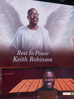 He’s still alive, man! #KevinHartRoast @netflixisajoke @kevinhart4real 