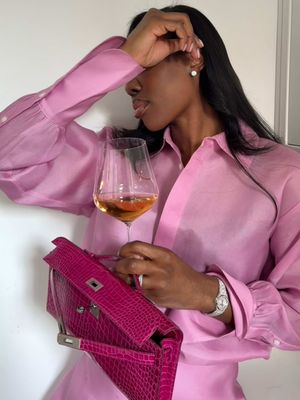 The beginners guide to hosting for young Hoes! *I own @THE LE LUXE 