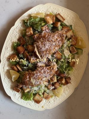 What I eat in a day version extra pain, avec les pains d’ici @mieetcie faits à Gatineau. La gamme complète comprends 5 pains différents et est disponible chez Maxi, Provigo, Walmart et bientôt chez Metro. #pub 