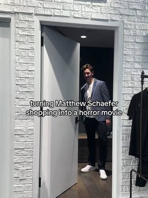 Scary movie: we took Schaefer shopping edition #NHL #caldertrophy #schaefer #islanders #rookieoftheyear 