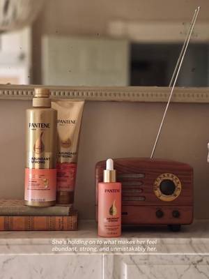 Stop the shedding with Pantene Abundant & Strong 3-step system to reduce hair loss. 