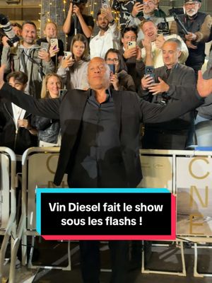 Vin Diesel déchaîné 🔥 pour la projection de #fastandfurious au Festival de #cannes2026 #onregardequoi #redcarpet 